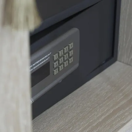 Day One & - Adult Only Otel