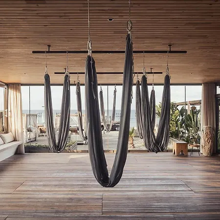 Day One & - Adult Only Otel